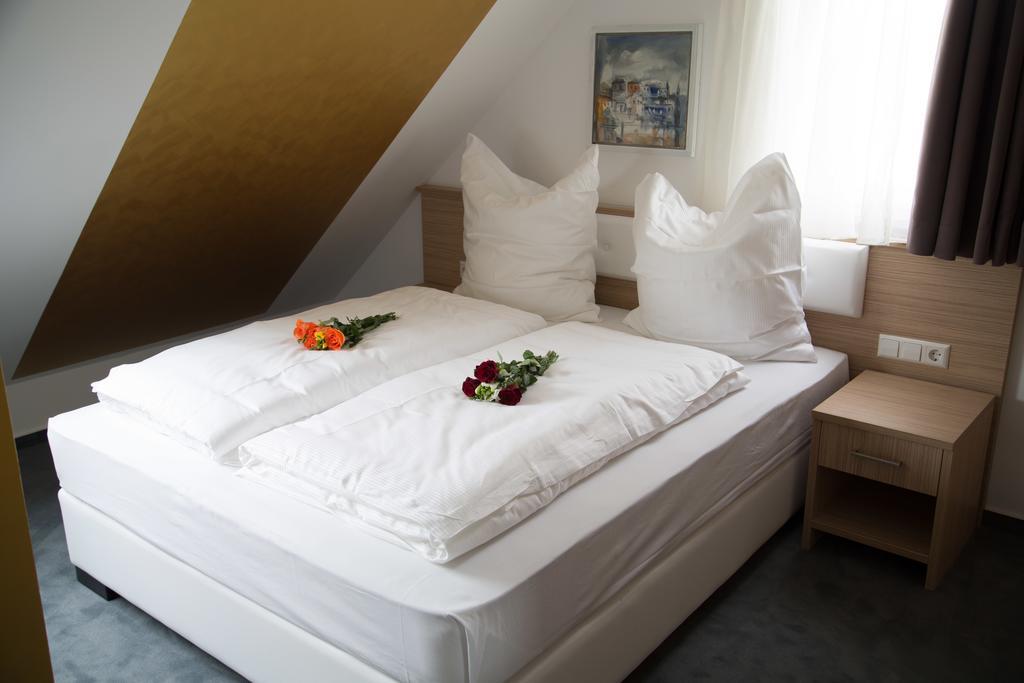 Hotel Alpha & Omega
